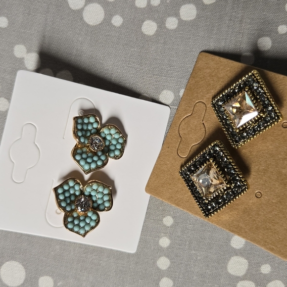 Earrings Bundle Of 2 - Picture 9 of 17